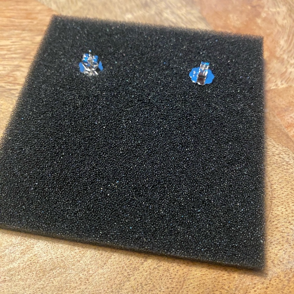 Anna Zuckerman Platinum Stud Earrings - Picture 4 of 5